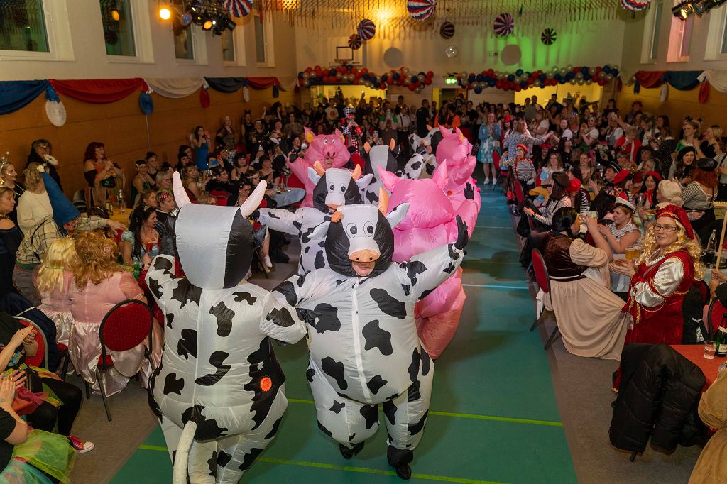 Weiberfastnacht 2023 (11)