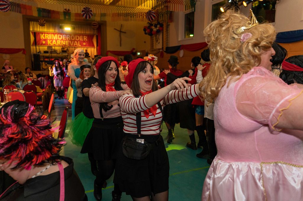 Weiberfastnacht 2023 (16)
