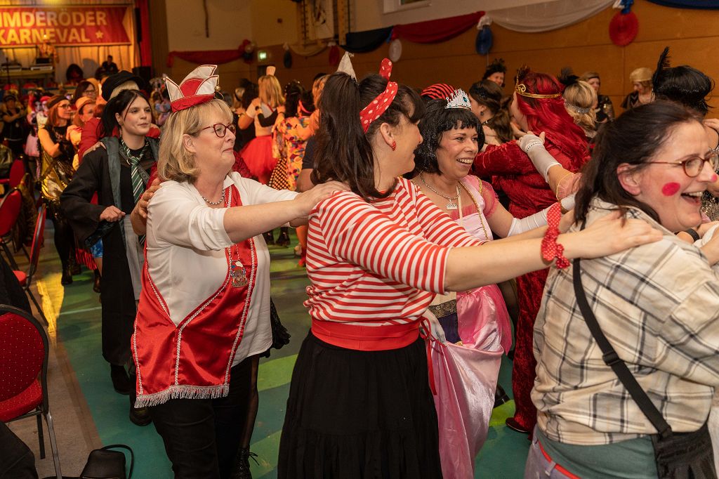 Weiberfastnacht 2023 (18)