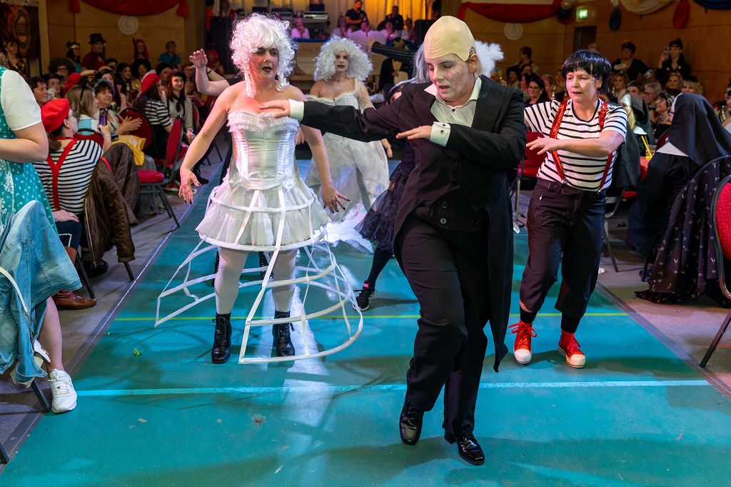 Weiberfastnacht 2023 (19)