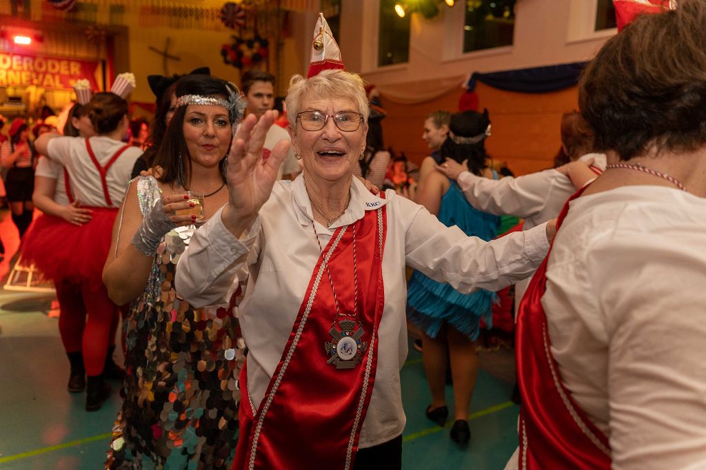 Weiberfastnacht 2023 (48)