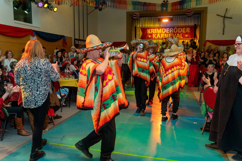 Weiberfastnacht 2023 (51)